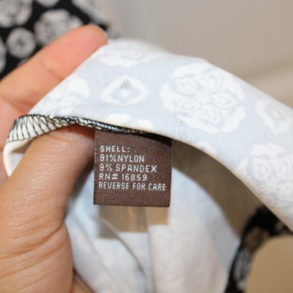 J MCLAUGHLIN Sage Ruched Medallion Print Dress Catalina Cloth | Small - Picture 6 of 8